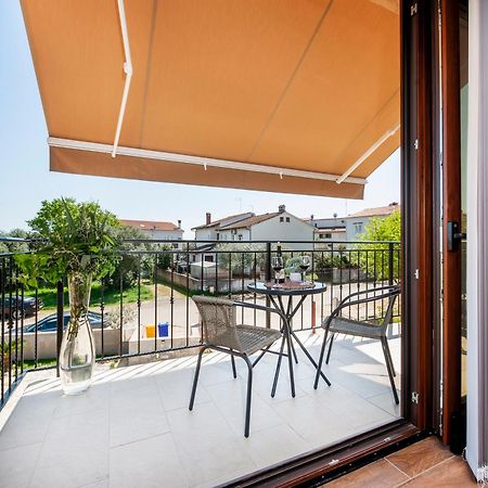 Apartman Lorena Ровінь Екстер'єр фото